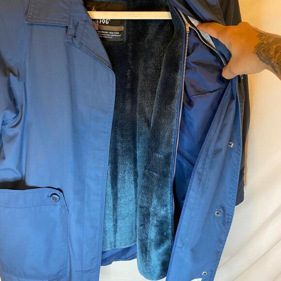 Vintage London Fog| Women’s teal collared long trench coat jacket - Picture 2 of 14